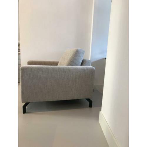 Zuiver JEAN fauteuil grijs 1 jr oud