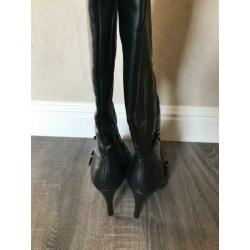 Hoge laarzen van Justfab, zwart lederlook, M41