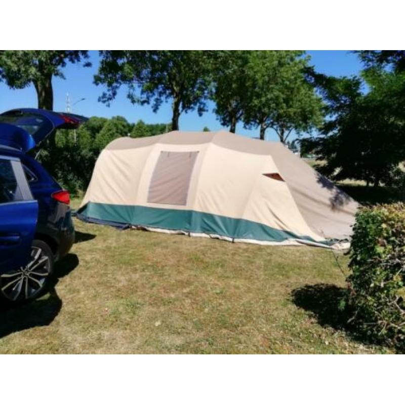 Te Koop ruime 4-persoons tent