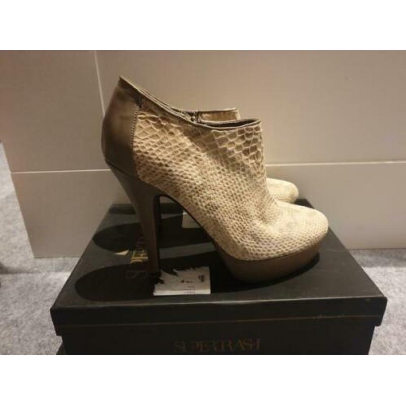 Supertrash laarsjes maat 39 nieuw!!
