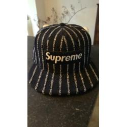 Supreme text stripe new era pet
