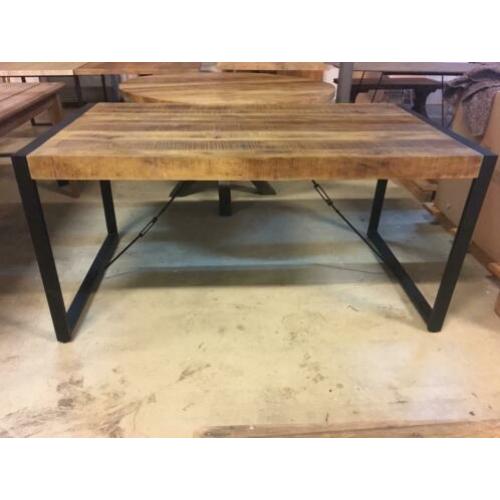 Nieuwe eettafel mangohout 1,80x0,90 gratis thuisbezorgd