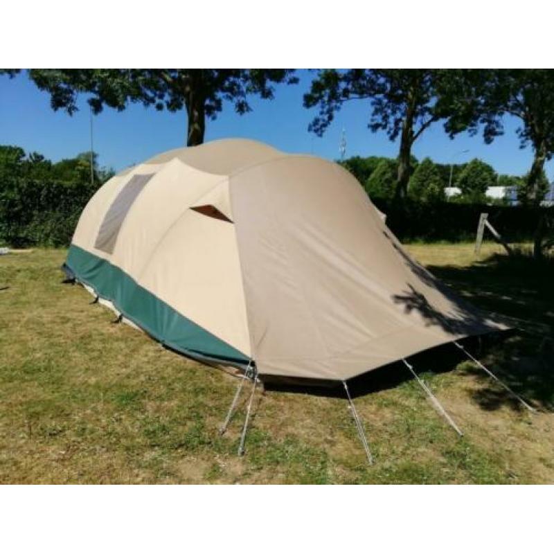 Te Koop ruime 4-persoons tent