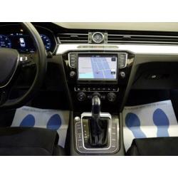 Volkswagen Passat Sedan 1.4 TSI GTE R-LINE DSG7 Panodak, Lee