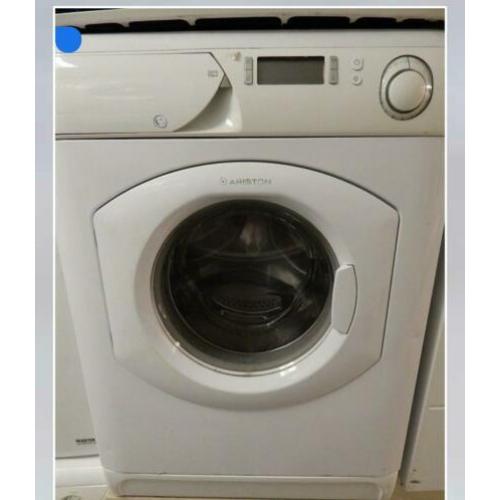Wasmachine Ariston weinig gebruikt! Gaat weg ivm verhuizing!