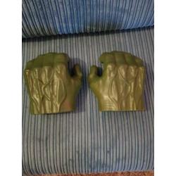 HULK kostuum mt 140 Incl masker en 2 grote vuisten