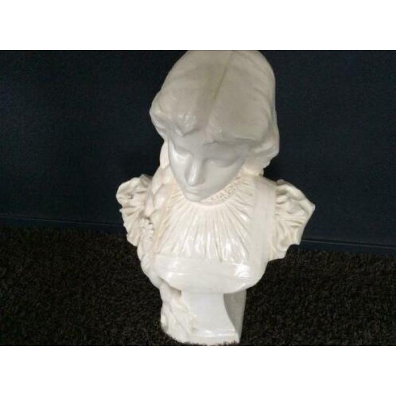 Vrouwfiguur mooi beeld 60x40 cm.