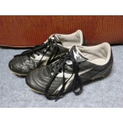 Diadora voetbalschoenen maat 38