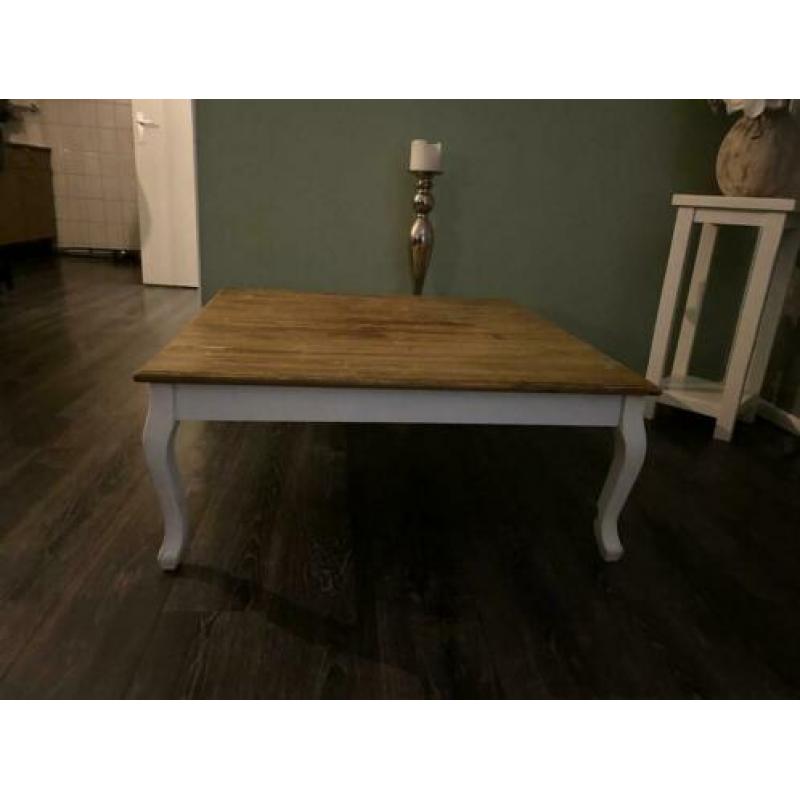 Eettafel en salontafel