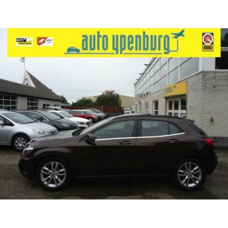 Mercedes-Benz GLA-Klasse 200 Prestige * 73.614 Km * Panorama