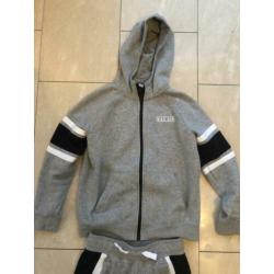 Nike Air trainingspak maat 152
