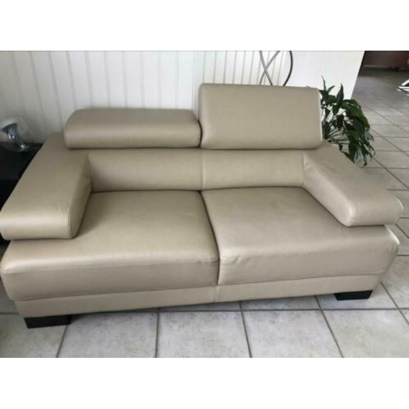 Mooie 2 1/2 zitbank met hocker