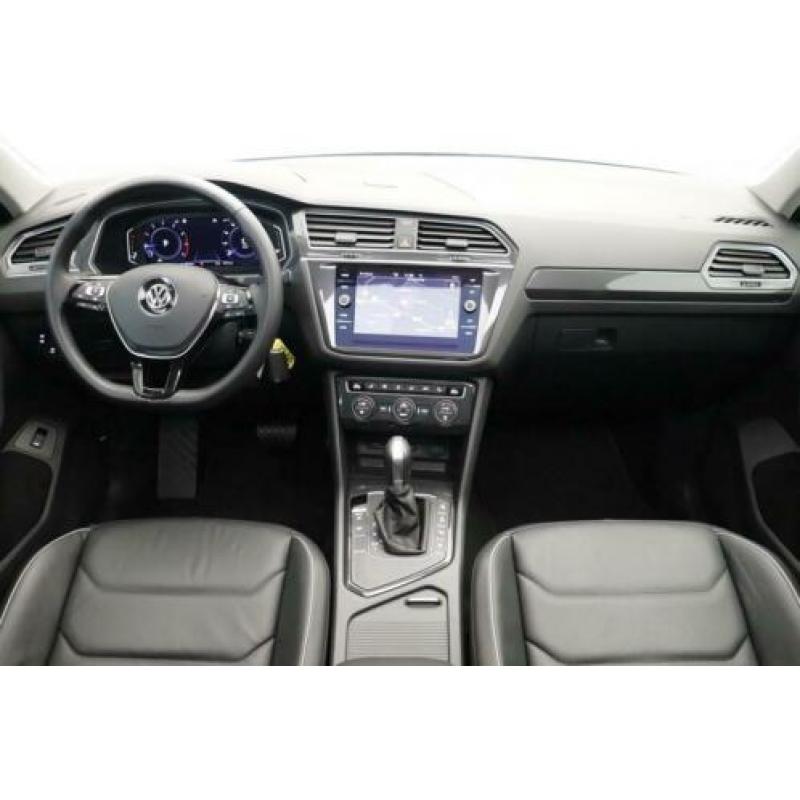 Volkswagen Tiguan 1.5 TSI ACT R-line Navigatie, Camera, Wegk
