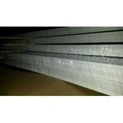 Partij MDF plinten wit gegrond
