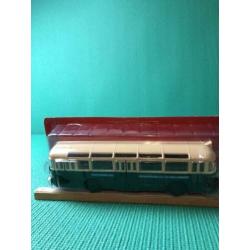 1:43 Chausson. Parijse stadsbus
