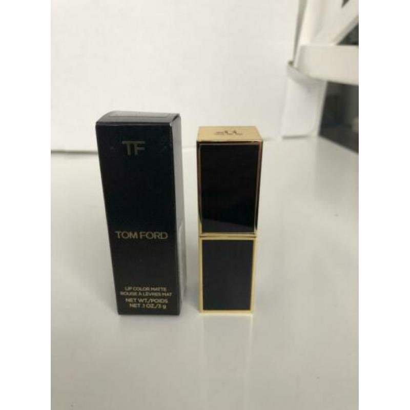 Tom Ford Matte Lipstick 36 The perfect kiss