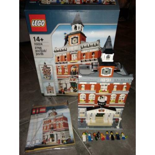 Lego Modular - Town Hall (10224)