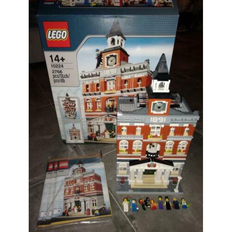 Lego Modular - Town Hall (10224)