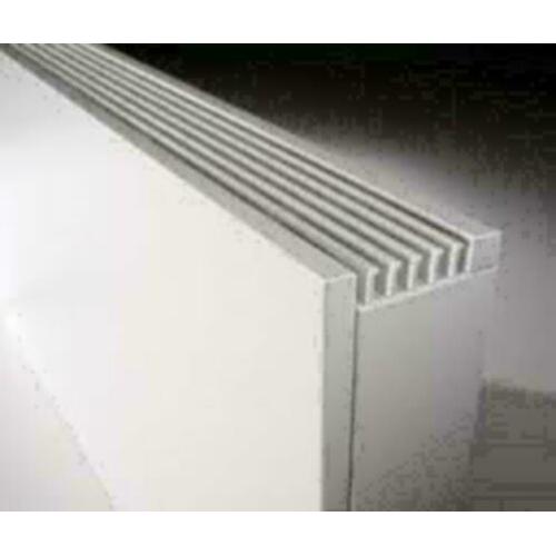 Jaga Strada 65 cm hoog en type 16 een lage temperatuur radia