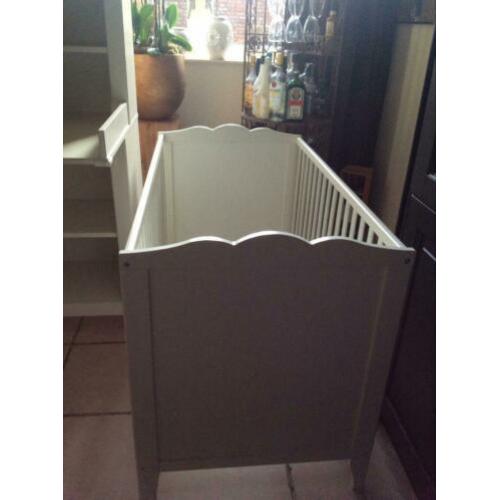 Ledikant met commode