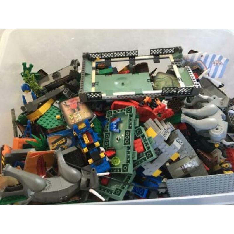 Heel veel lego, tientallen setjes, partij Lego