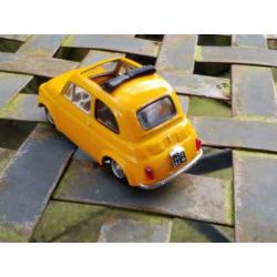 Fiat 500 1/43 VITESSE okergeel