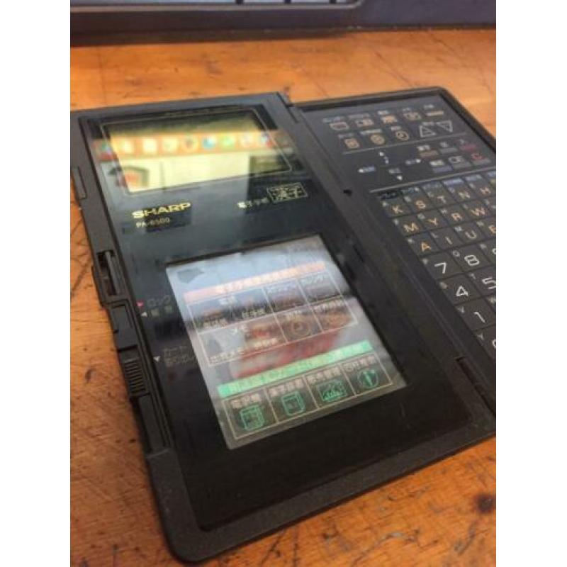 Sharp PA-8500 japanse zak computer / game console