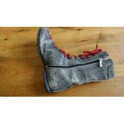 1744 laarsjes halfh. Tommy Hilfiger; Mt=38 Nieuwstaat'