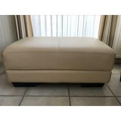 Mooie 2 1/2 zitbank met hocker