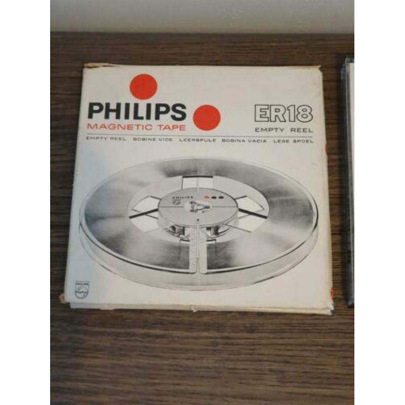 Aristona magnetic tape & empty reel van Philips