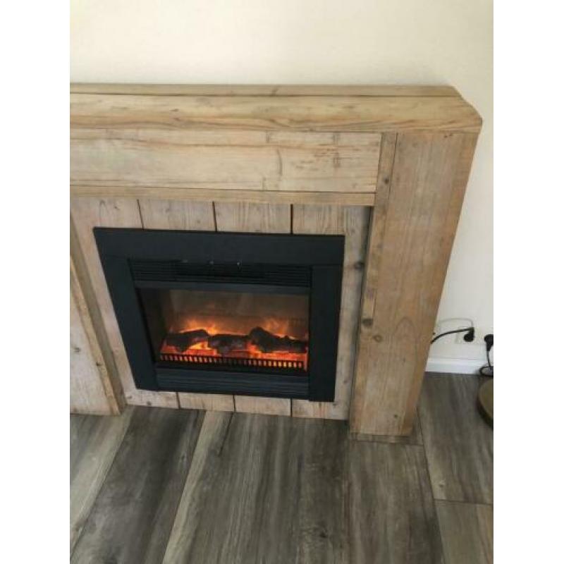 Sfeerkachel electrische met steigerhout ombouw