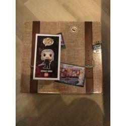 Funko Pop Geralt 554 GITD . The Witcher GameStop Exclusive .