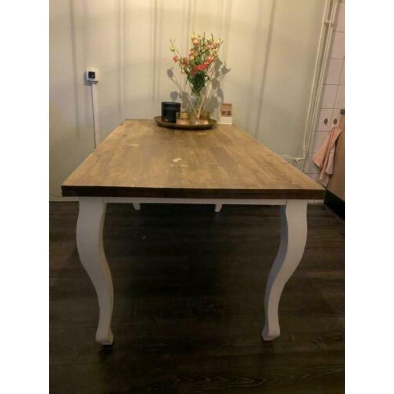 Eettafel en salontafel