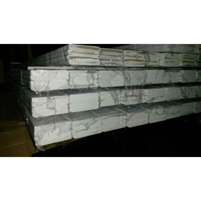 Partij MDF plinten wit gegrond