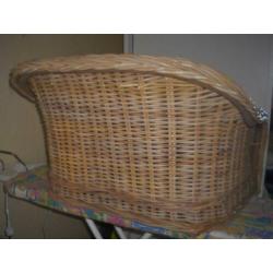 Superleuke Rieten Honden/kattenbankje 66 cm breed