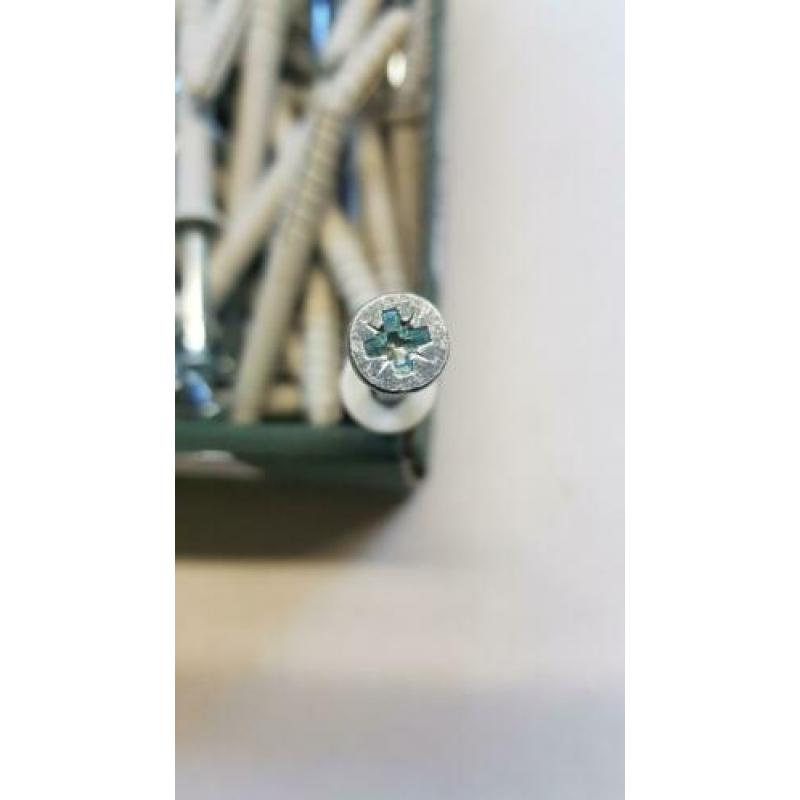 Doos KEW slagplug 8x80