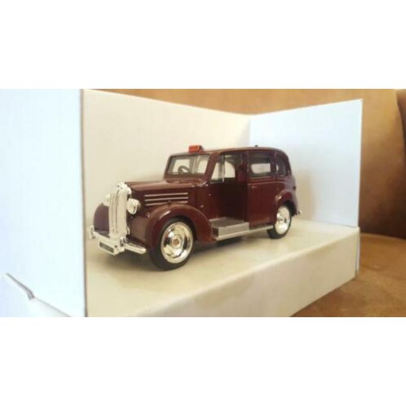 Austin FX3 " London Taxi " - Ertl