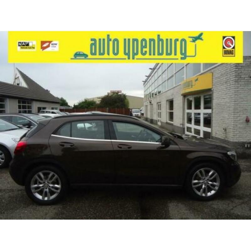 Mercedes-Benz GLA-Klasse 200 Prestige * 73.614 Km * Panorama