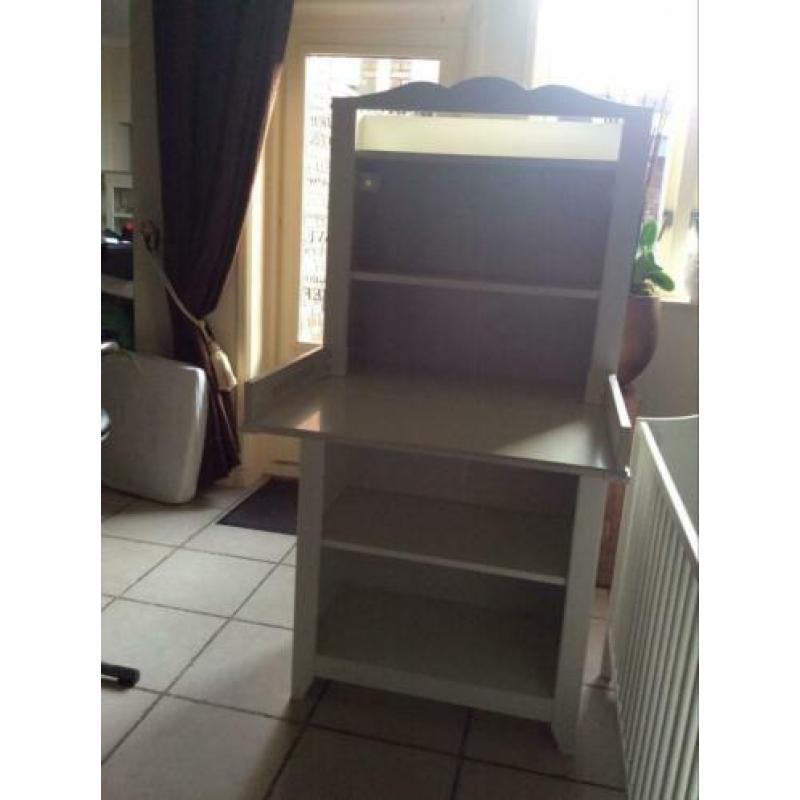 Ledikant met commode
