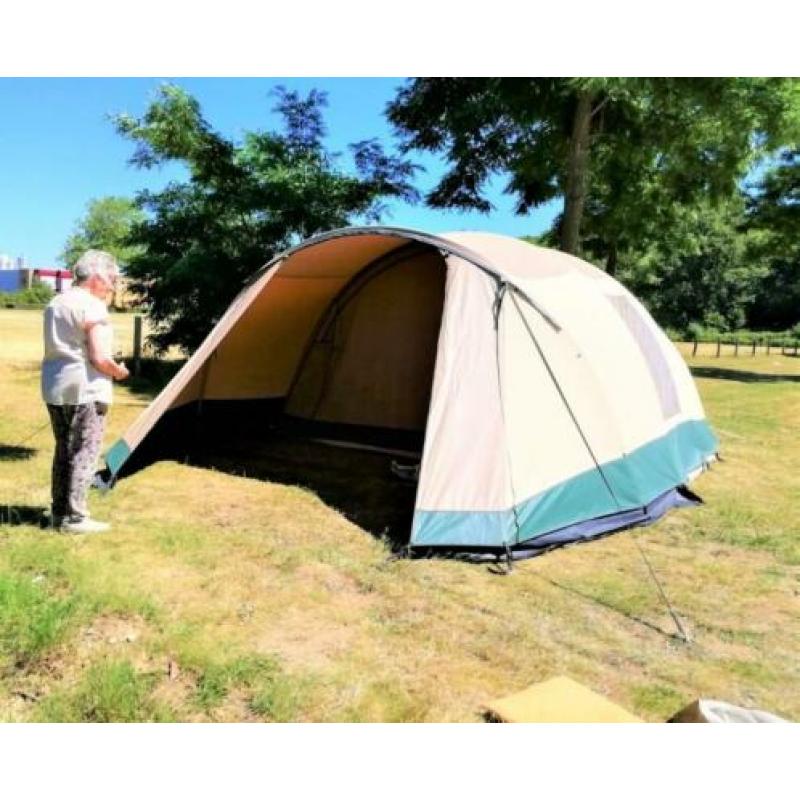 Te Koop ruime 4-persoons tent