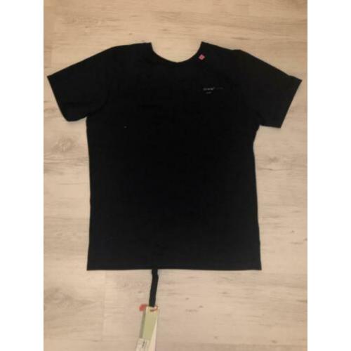 Off white T-shirt Maat M nieuw!