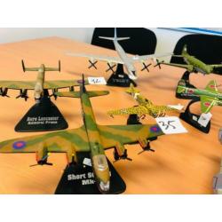 Collectie metalen modelvliegtuigen