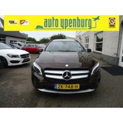 Mercedes-Benz GLA-Klasse 200 Prestige * 73.614 Km * Panorama