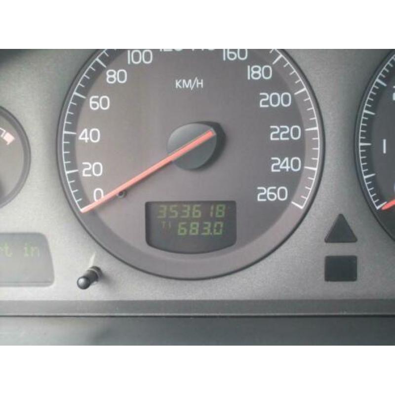 Volvo v70 2.4 t xc 4wd aut