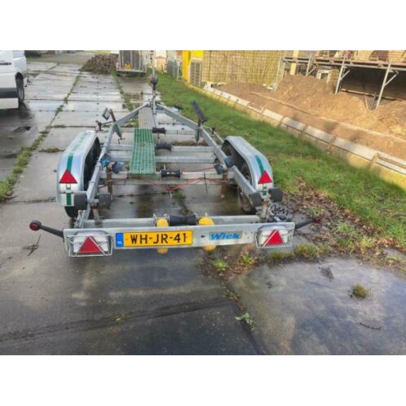 wick boottrailer voor boot van 3,5 tot 8 meter lang