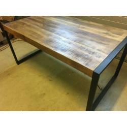Nieuwe eettafel mangohout 1,80x0,90 gratis thuisbezorgd