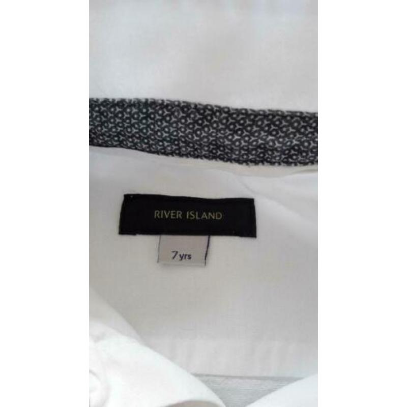 Leuk set van 4 blouses en 1 vest