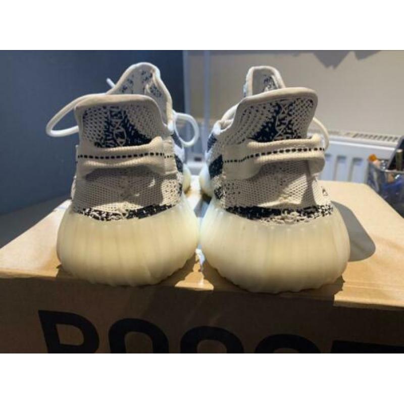 Yeezy Boost 350 V2 Zebra 43 1/3