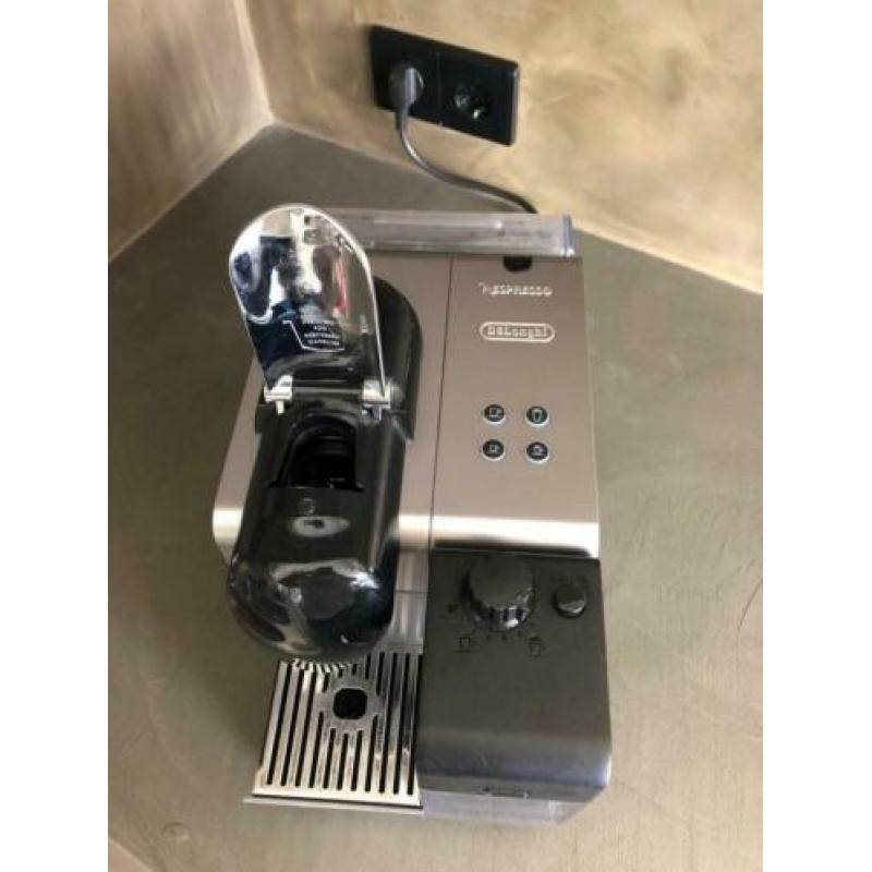 Nespresso De Longhi apparaat te koop!