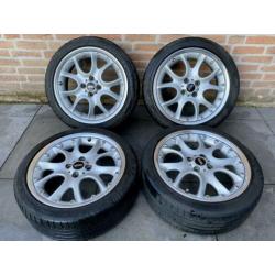 Orig. Set Mini Cooper S 17 inch R56 velgen 205 45 17 4x100